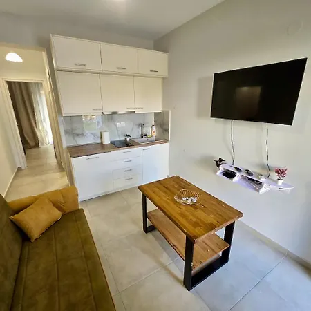Amelia 2 Apartmán Ofrínion